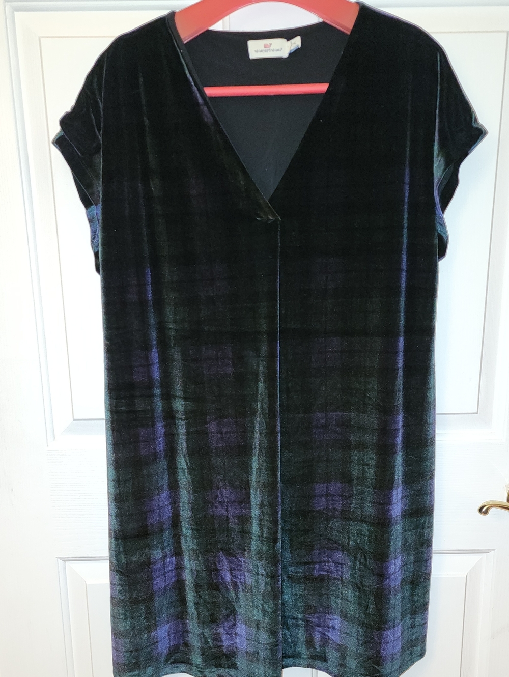 Vineyard Vines Velvet V-Neck Dress in Bkackwatch Plaid